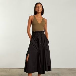 Everlane “Easy Button Front” Midi Skirt - SZ: Large